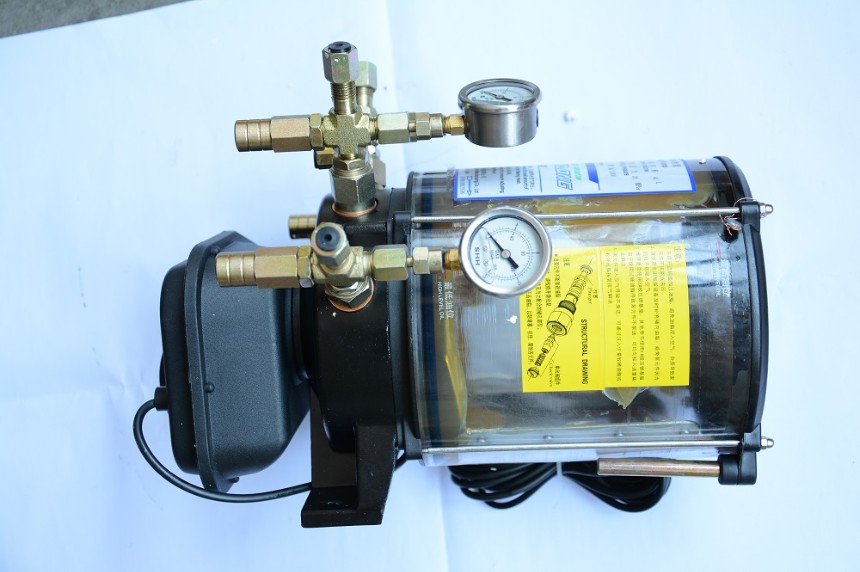 原厂配件电动油脂润滑泵4WDB-M1.2/244F 油泵工程机械YB一4一24v