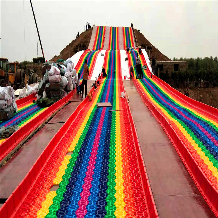 无动力网红游乐设施 大型彩虹滑道 室外游乐设备七彩滑道