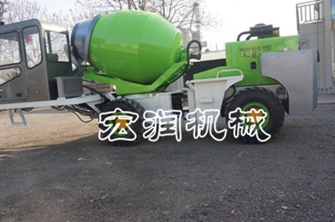 厂家专业生产移动混凝土自上料搅拌机   1.5方小型水泥搅拌运输罐车