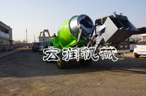 新型移动自上料搅拌车 12方混凝土搅拌车  移动式混凝土搅拌车