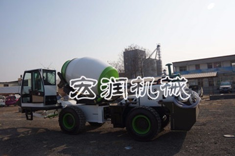 厂家专业生产移动混凝土自上料搅拌机   1.5方小型水泥搅拌运输罐车