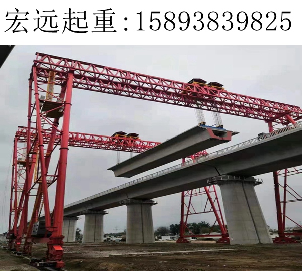 安徽六安70吨龙门吊工期内完成了安装调试