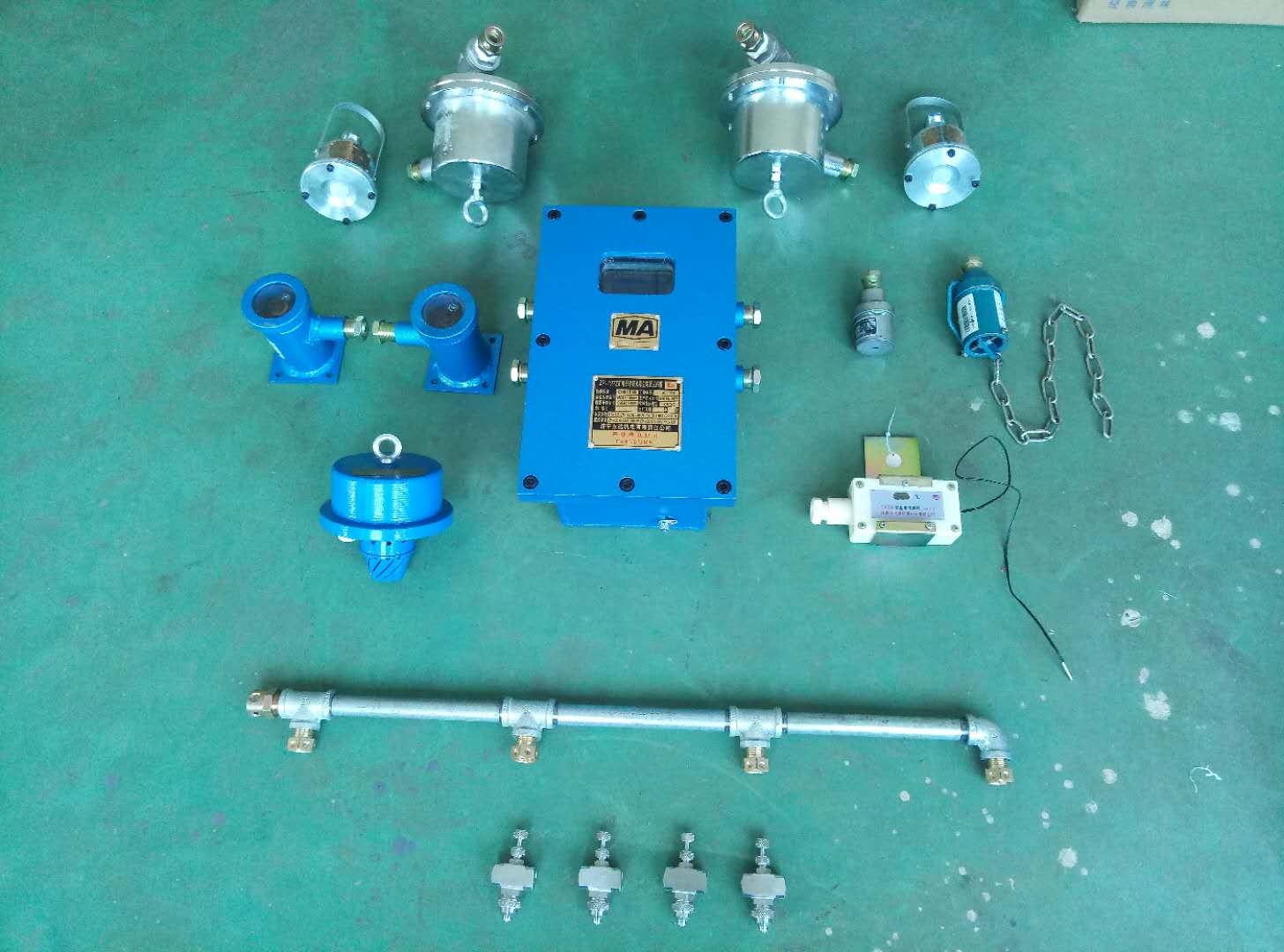 ZPS127型矿用自动洒水降尘装置 多方式触发洒水装置