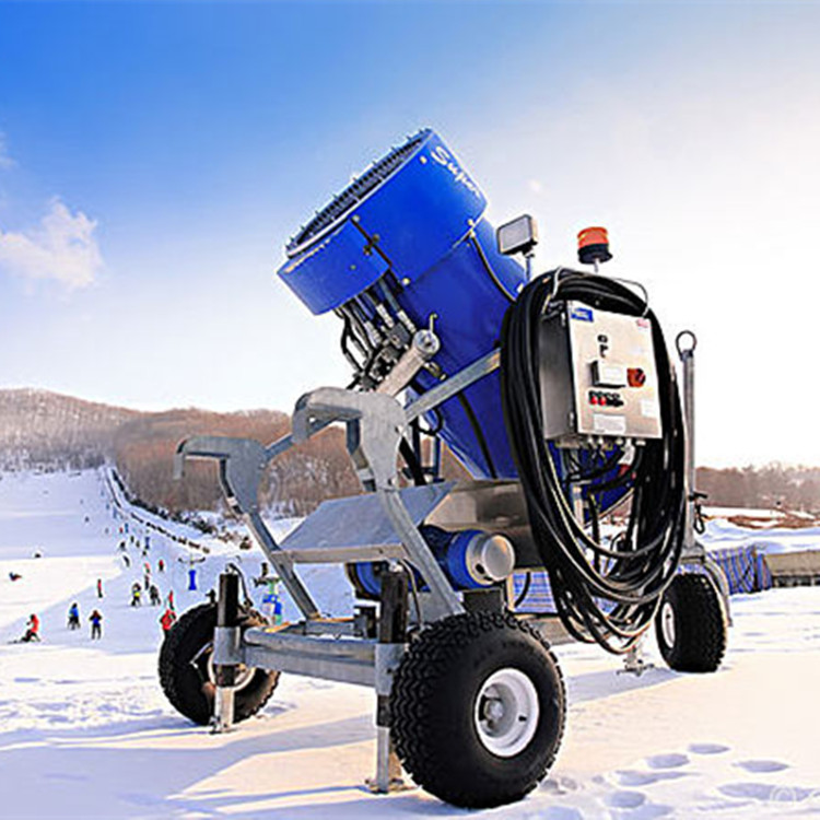 国产大型造雪机 戏雪乐园造雪设备 远程遥控造雪 全方位环绕式出雪