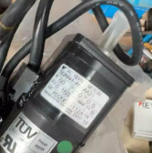 日本安川SGMAH-A5AAA21-电机