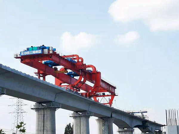 架桥机在桥梁搭设过程中扮演着的角色