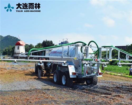 大型养殖场污水粪水抛洒车 液态粪肥施肥机 沼液撒粪车